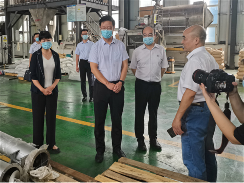 三门峡检察长到我公司视察工作